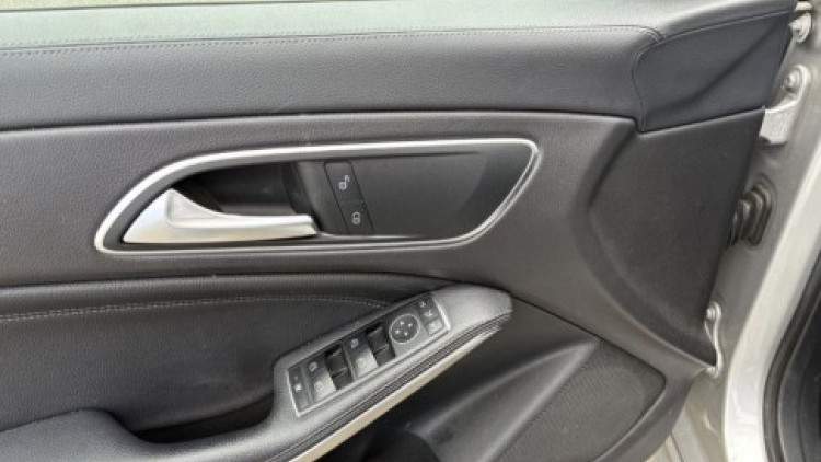 Mercedes-Benz Classe CLA 200 CDI PACK AMG
