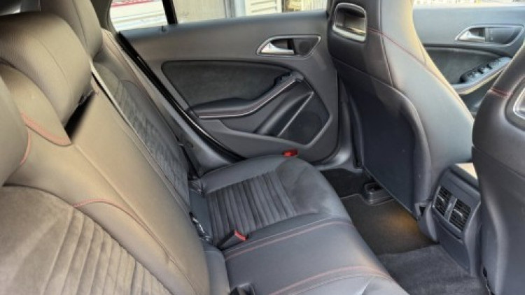 Mercedes-Benz Classe CLA 200 CDI PACK AMG