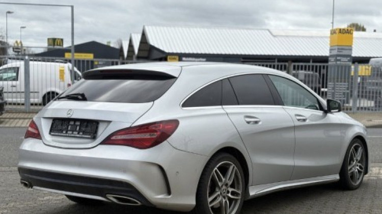 Mercedes-Benz Classe CLA 200 CDI PACK AMG
