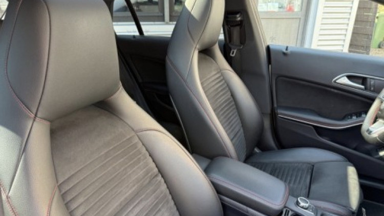 Mercedes-Benz Classe CLA 200 CDI PACK AMG