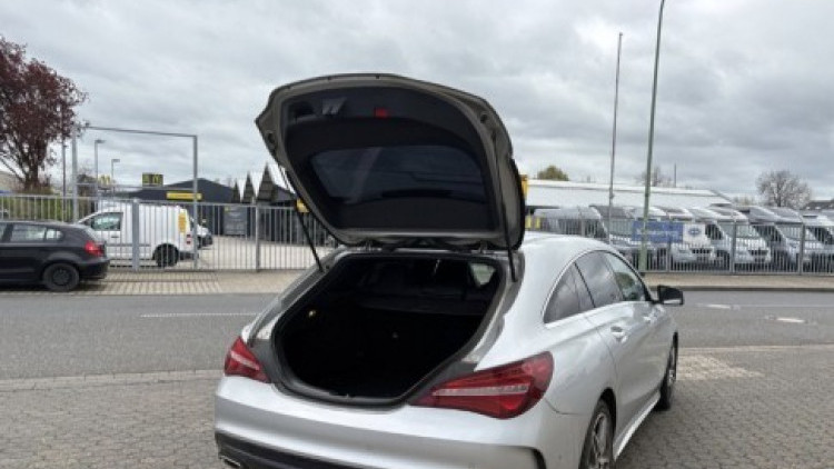 Mercedes-Benz Classe CLA 200 CDI PACK AMG