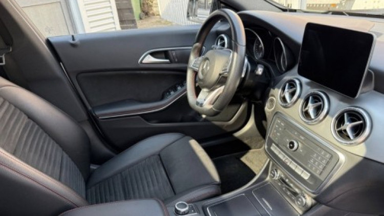 Mercedes-Benz Classe CLA 200 CDI PACK AMG