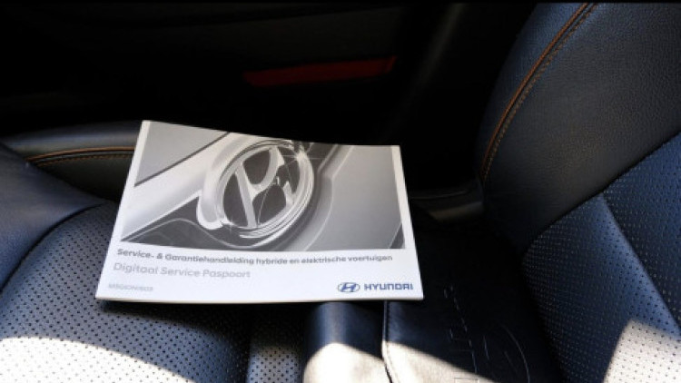 Hyundai Ioniq PREMIUM
