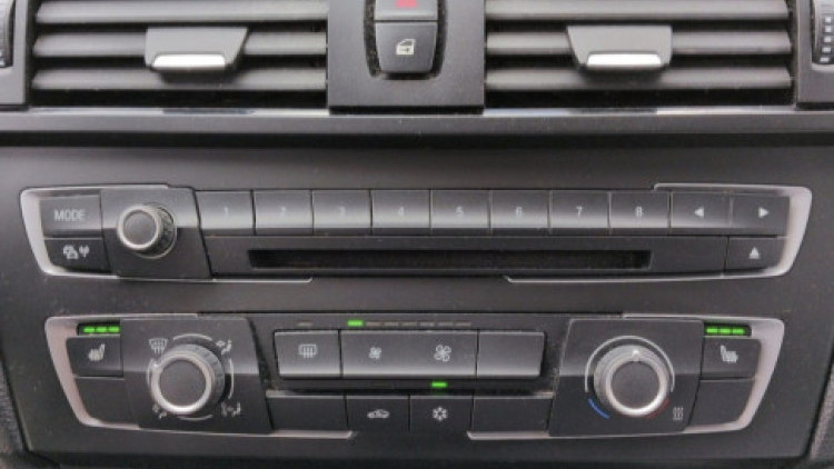 BMW S&eacute;rie 1 - 118 X-DRIVE PACK M