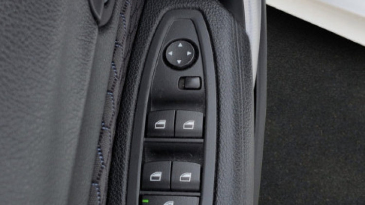 BMW S&eacute;rie 1 - 118 X-DRIVE PACK M