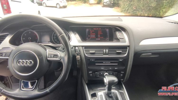 Audi A4 Avant 2.0 TDI S LINE