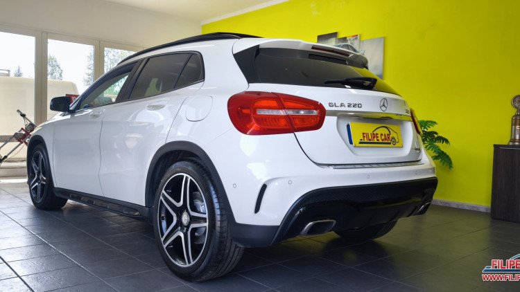 Mercedes-Benz Classe GLA 220 CDI 4 MATIC