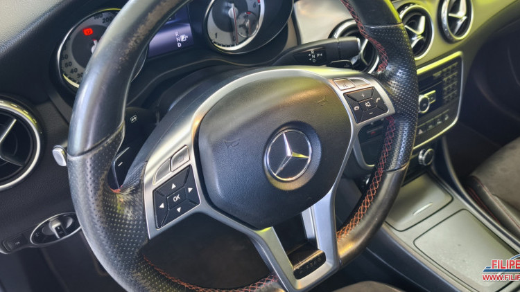 Mercedes-Benz Classe GLA 220 CDI 4 MATIC