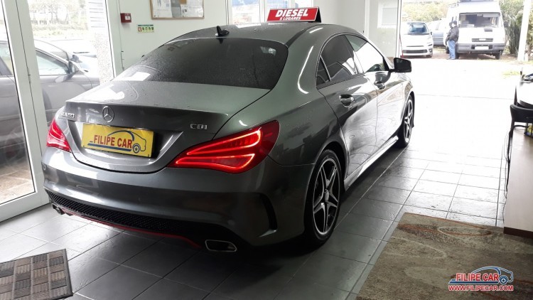Mercedes-Benz Classe CLA 220 CDI AMG