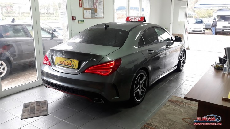 Mercedes-Benz Classe CLA 220 CDI AMG