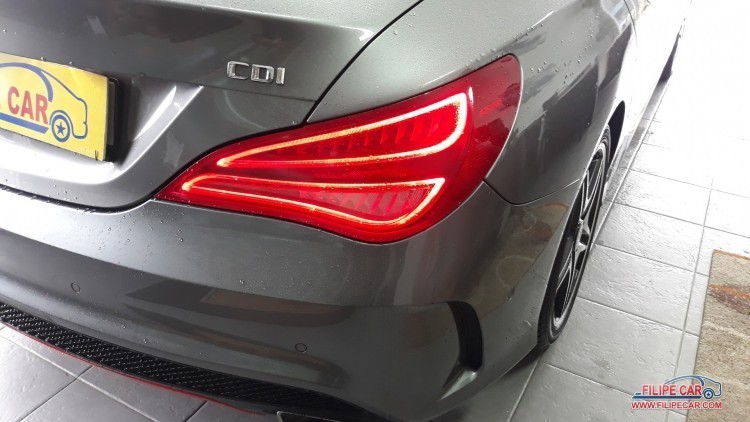 Mercedes-Benz Classe CLA 220 CDI AMG