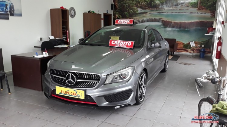 Mercedes-Benz Classe CLA 220 CDI AMG