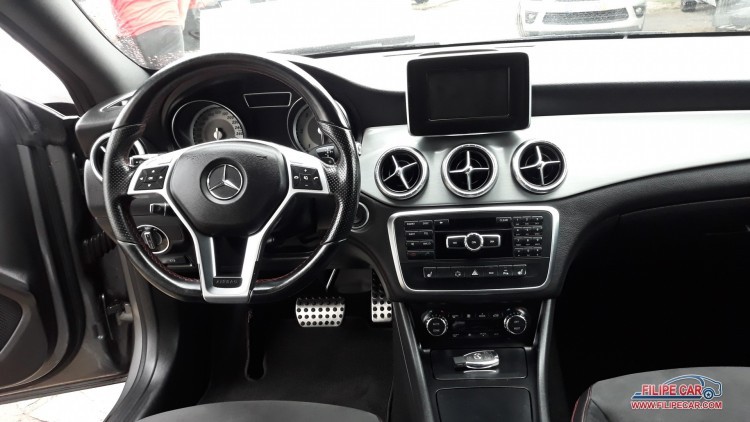 Mercedes-Benz Classe CLA 220 CDI AMG