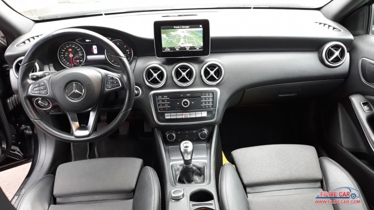 Mercedes-Benz Classe A 180 Pack A45 AMG