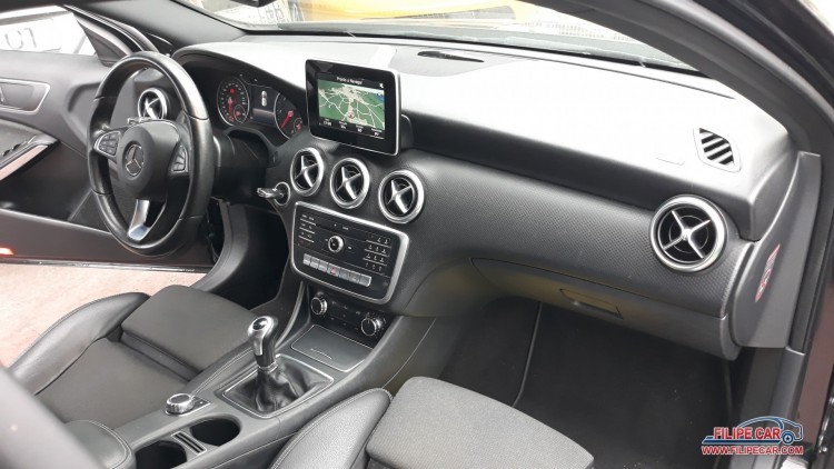 Mercedes-Benz Classe A 180 Pack A45 AMG
