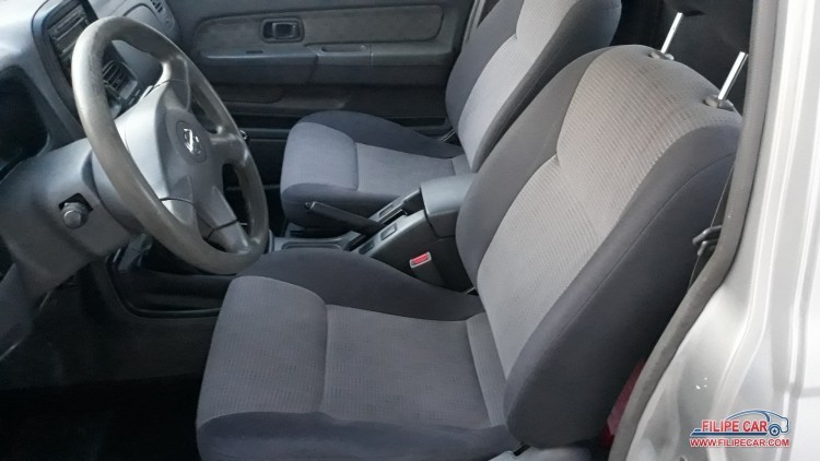 Nissan NP300 2.5 TURBO