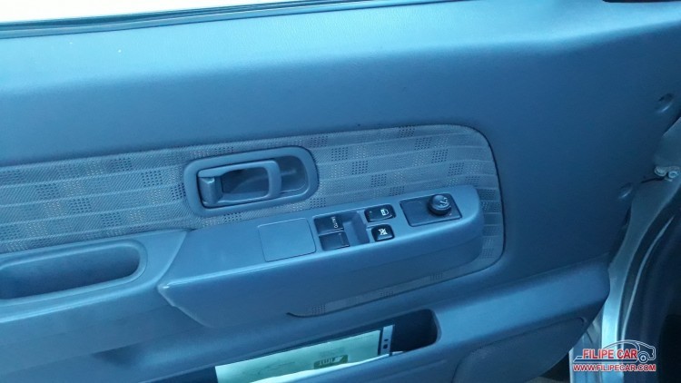 Nissan NP300 2.5 TURBO