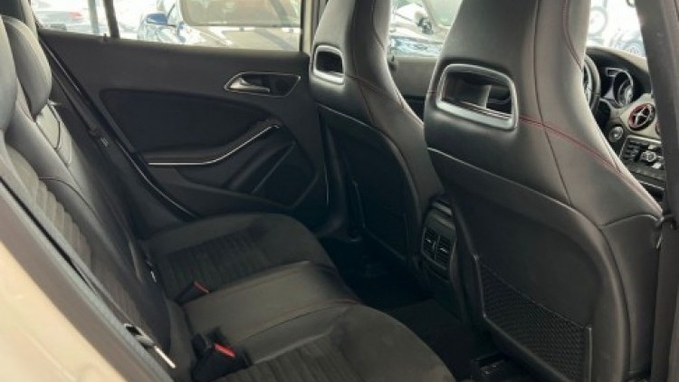 Mercedes-Benz Classe GLA 45 AMG
