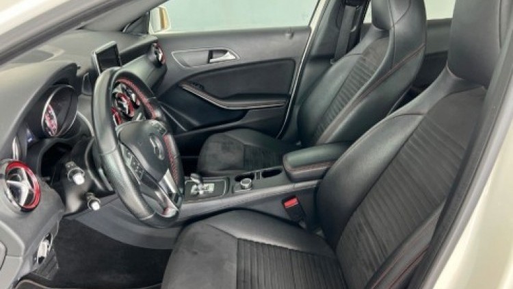 Mercedes-Benz Classe GLA 45 AMG