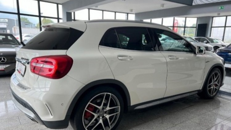 Mercedes-Benz Classe GLA 45 AMG