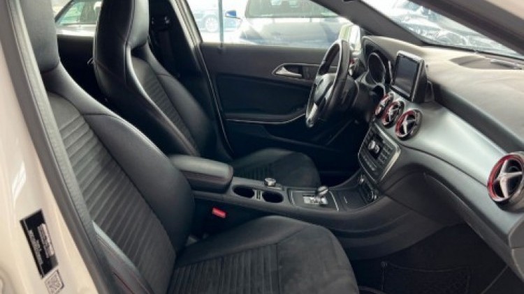 Mercedes-Benz Classe GLA 45 AMG
