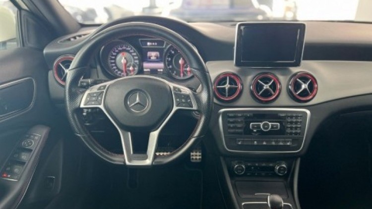 Mercedes-Benz Classe GLA 45 AMG