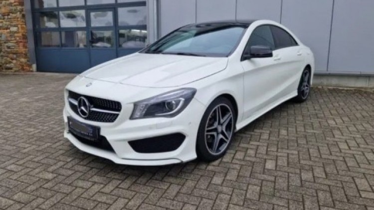 Mercedes-Benz Classe CLA 200 PACK AMG