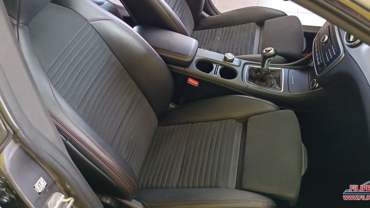 Mercedes-Benz Classe CLA 200 CDI PACK AMG