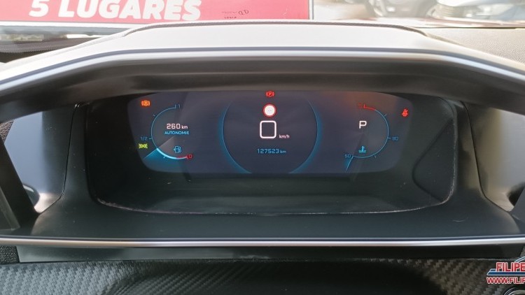 Peugeot 2008 BLUE HDI ALLURE PACK EAT8