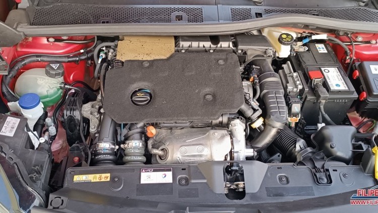 Peugeot 2008 BLUE HDI ALLURE PACK EAT8