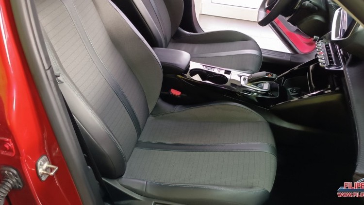 Peugeot 2008 BLUE HDI ALLURE PACK EAT8